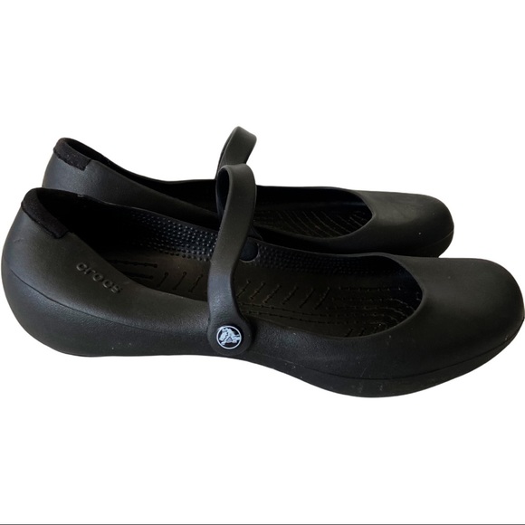 Crocs Alice Closed Toe Mary Jane Flats - Picture 1 of 10